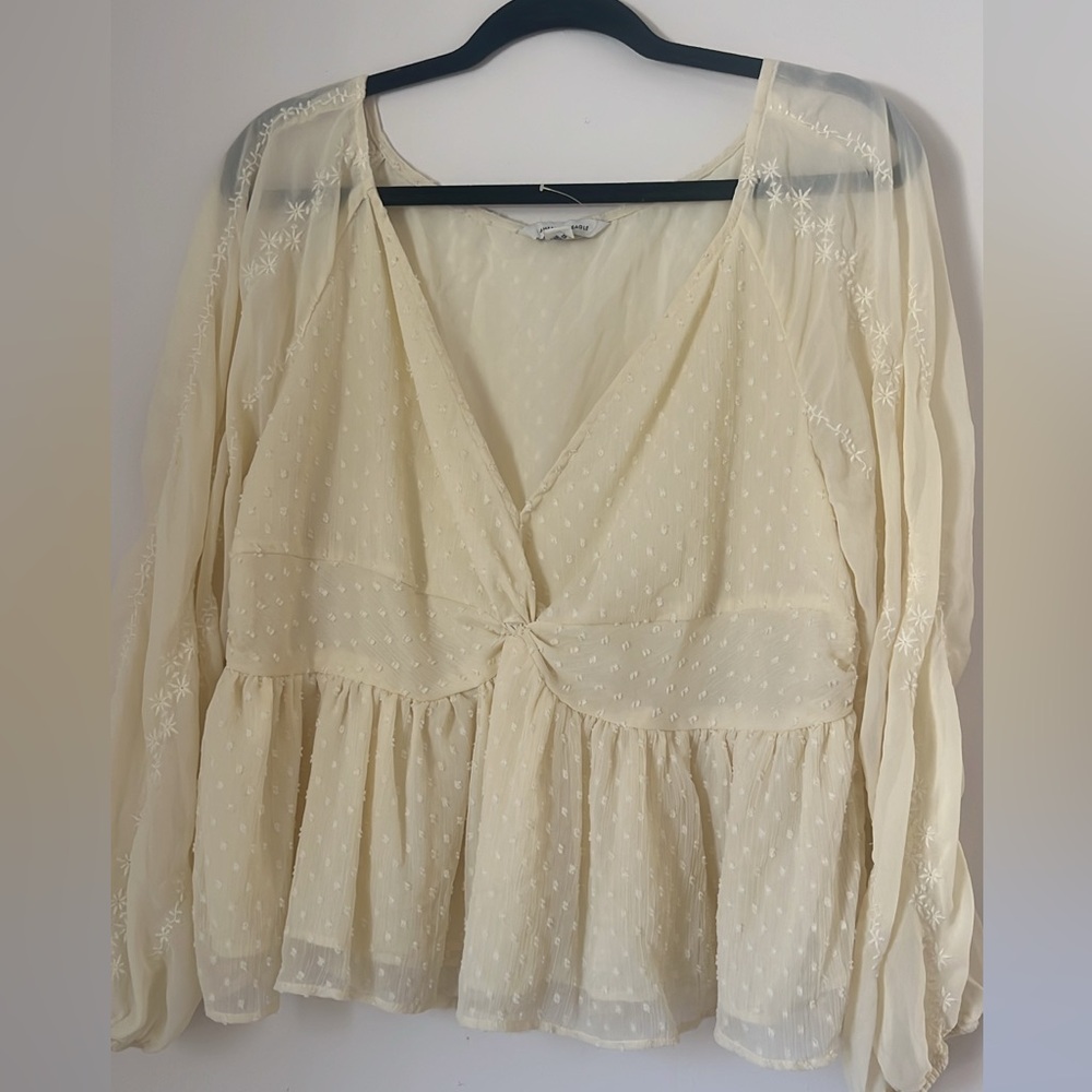 Cropped American Eagle blouse
